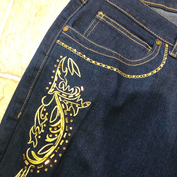 Romans Embroidered Bootcut Jeans - Picture 5 of 6